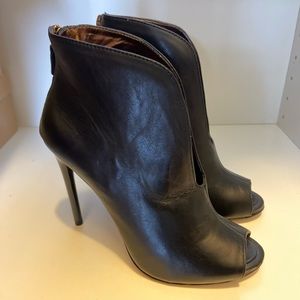 BCBG PEEP TOE BOOTIES SIZE 6.5